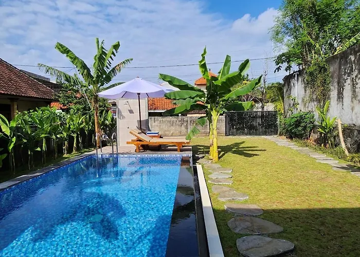 3br With Djoglo & Private Pool, Kuta South 别墅