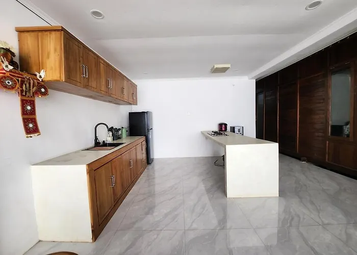 别墅 3br With Djoglo & Private Pool, Kuta South