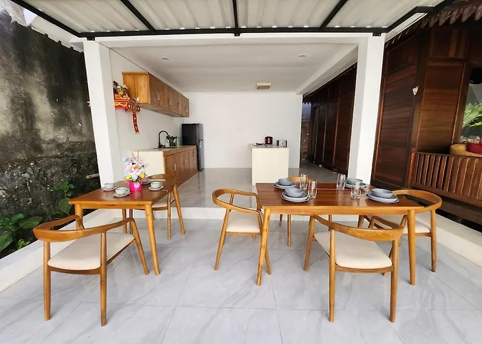 3br With Djoglo & Private Pool, Kuta South