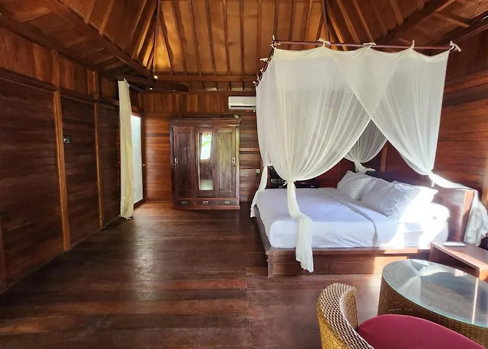别墅 3br With Djoglo & Private Pool, Kuta South
